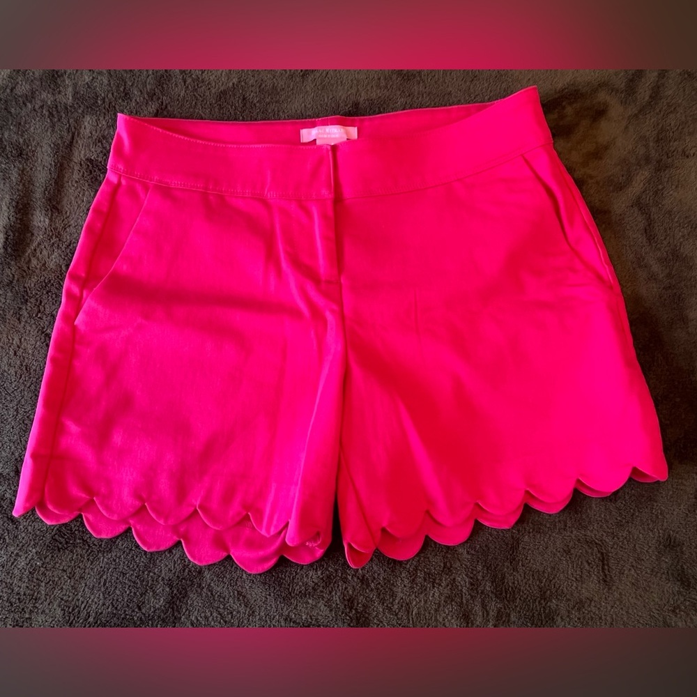 Isaac Mizrahi Hot Pink Scalloped Hem Shorts